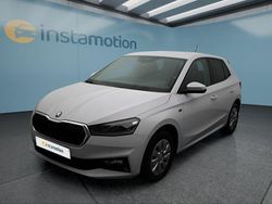 Weiß Gebraucht 2024 Skoda Fabia Kleinwagen | 19.749 € (Fairer Preis)