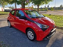 Rot Gebraucht 2021 Toyota Aygo Kleinwagen | 8.999 € (Guter Preis)