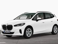 Weiß Gebraucht 2024 BMW 220 Active Tourer Efficient Dynamics Van / Kleinbus | 34.770 € (Etwas zu teuer)