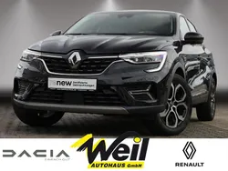 Schwarz (onyxschwarz metalli (schwarz)) Gebraucht 2023 Renault Arkana Techno SUV | 24.990 € (Fairer Preis)