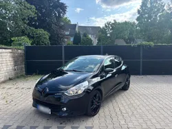 Schwarz Gebraucht 2013 Renault Clio IV Limousine | 7.266 € (Etwas zu teuer)