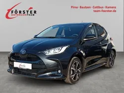 Schwarz Neu 2025 Toyota Yaris Hybrid Comfort Limousine | 25.640 € (Fairer Preis)