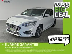 Frost weiss Gebraucht 2020 Ford Focus ST-Line Limousine | 16.980 € (Guter Preis)
