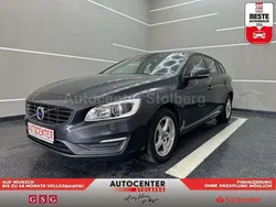 Grau Gebraucht 2015 Volvo V60 Business Edition Kombi | 16.290 € (Fairer Preis)
