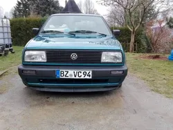 Grün Gebraucht 1991 VW Jetta Limousine | 3.000 €
