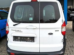 Weiß Gebraucht 2015 Ford Courier Van / Kleinbus | 6.000 € (Superpreis)