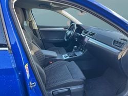 Blau Gebraucht 2021 Skoda Superb Kombi | 19.599 € (Guter Preis)