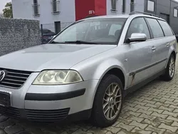 Silber Gebraucht 2002 VW Passat Comfortline Kombi | 790 € (Superpreis)