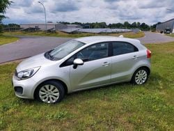 Silber Gebraucht 2011 Kia Rio Spirit Limousine | 4.800 € (Fairer Preis)
