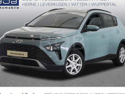 Mangrove green mic (grün) (grün) Gebraucht 2023 Hyundai Bayon Pure SUV | 15.444 €