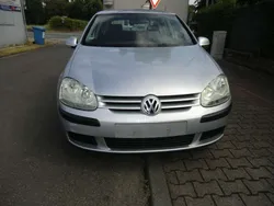 Reflexsilber metallic Gebraucht 2004 VW Golf IV Trendline Kleinwagen | 2.500 € (Guter Preis)