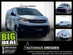 Jade weiss Gebraucht 2022 Opel Vivaro Edition Van | 19.450 € (Superpreis)