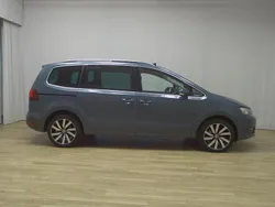 Blau Gebraucht 2021 VW Sharan Highline Van / Kleinbus | 20.980 € (Superpreis)