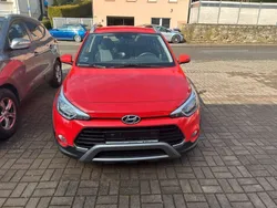 Rot Gebraucht 2019 Hyundai i20 Active Limousine | 11.900 € (Fairer Preis)