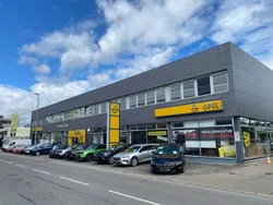 Kontrast grau/quarz silber Gebraucht 2020 Opel Zafira Life Elegance Van | 40.490 € (Fairer Preis)