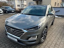 Grau Gebraucht 2019 Hyundai Tucson Premium SUV | 21.890 € (Fairer Preis)