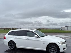 Weiß Gebraucht 2011 BMW 330 Kombi | 9.000 € (Fairer Preis)