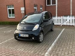 Schwarz Gebraucht 2018 Peugeot iON Kleinwagen | 4.850 € (Fairer Preis)