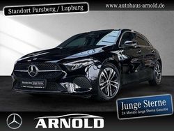 Schwarz (kosmosschwarz) Gebraucht 2024 Mercedes A180 Progressive Limousine | 28.870 € (Fairer Preis)
