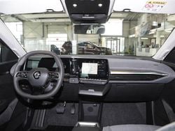 Blackpearlschwarz Gebraucht 2024 Renault Megane E-Tech Evolution Limousine | 31.990 €