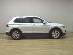 Weiss Gebraucht 2023 VW Tiguan Move SUV | 22.680 € (Superpreis)