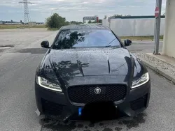 Grau Gebraucht 2016 Jaguar XF S Limousine | 22.500 € (Teuer)