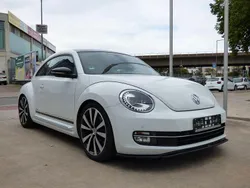 Weiß Gebraucht 2014 VW Beetle Cup Limousine | 11.900 € (Etwas zu teuer)