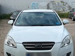 Weiß Gebraucht 2009 Kia Ceed Limousine | 2.500 € (Superpreis)