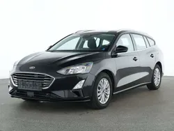 Obsidianschwarz metallic Gebraucht 2021 Ford Focus Titanium Kombi | 18.800 € (Guter Preis)