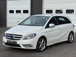 Weiß Gebraucht 2013 Mercedes B180 Van / Kleinbus | 4.990 € (Fairer Preis)