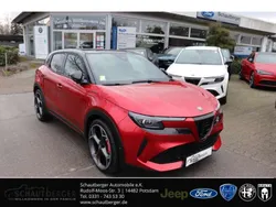 Rosso brera, metallic 3schich Neu 2025 Alfa Romeo Junior Veloce SUV | 47.485 € (Guter Preis)