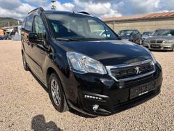 Schwarz Gebraucht 2016 Peugeot Partner Tepee Allure Van / Kleinbus | 7.900 € (Fairer Preis)