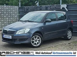 Grau Gebraucht 2012 Skoda Fabia Cool Edition Limousine | 5.790 € (Fairer Preis)