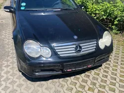 Schwarz Gebraucht 2003 Mercedes C220 Kombi | 1.900 € (Fairer Preis)