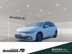 Pure white Gebraucht 2022 VW Golf VIII Life Limousine | 21.780 € (Etwas zu teuer)