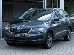 Grau Gebraucht 2020 Skoda Karoq SUV | 22.700 € (Fairer Preis)