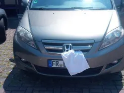 Grau Gebraucht 2007 Honda FR-V Executive Van / Kleinbus | 2.150 € (Fairer Preis)