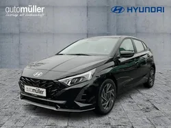 Schwarz phantom black / met Gebraucht 2024 Hyundai i20 Trend Kleinwagen | 20.722 € (Fairer Preis)