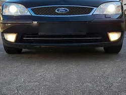 Schwarz Gebraucht 2004 Ford Mondeo Kombi | 1.450 €