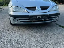 Silber Gebraucht 2002 Renault Mégane II Limousine | 1.250 € (Fairer Preis)