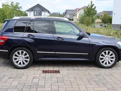 Blau Gebraucht 2011 Mercedes GLK250 SUV | 11.600 € (Etwas zu teuer)