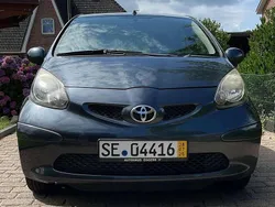 Grau Gebraucht 2008 Toyota Aygo Cool Kleinwagen | 2.650 € (Fairer Preis)
