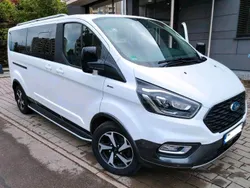 Weiß Gebraucht 2022 Ford Tourneo Custom Active Van / Kleinbus | 36.499 € (Fairer Preis)