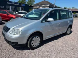 Silber Gebraucht 2004 VW Touran Van / Kleinbus | 3.850 € (Etwas zu teuer)