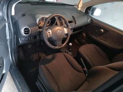 Grau Gebraucht 2006 Nissan Note Kleinwagen | 800 €