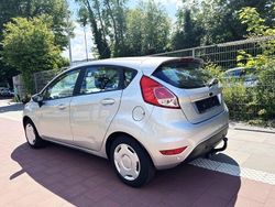 Grau Gebraucht 2014 Ford Fiesta Kleinwagen | 4.600 € (Fairer Preis)