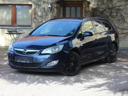 Blau Gebraucht 2011 Opel Astra Design Edition Kombi | 3.599 € (Guter Preis)