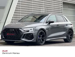 Individuallackierungen audi exclusive Gebraucht 2024 Audi RS3 Sportback Ambiente Kleinwagen | 62.665 € (Etwas zu teuer)