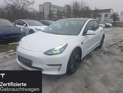 Weiß Gebraucht 2021 Tesla Model 3 Long Range RWD Limousine | 33.300 € (Teuer)