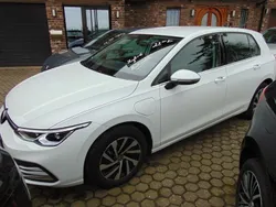 Weiß Gebraucht 2021 VW Golf VIII Style Limousine | 22.950 € (Guter Preis)